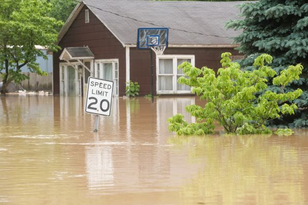 Storm Restoration Service in Chicago